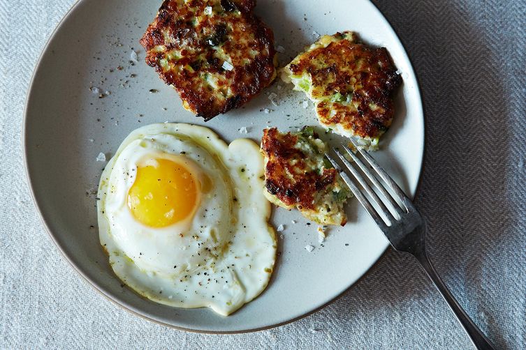 2013-1029_genius_leftover-potato-cakes-017