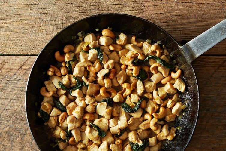 2013-1126_jenny_minced-chicken-thai-basil-006