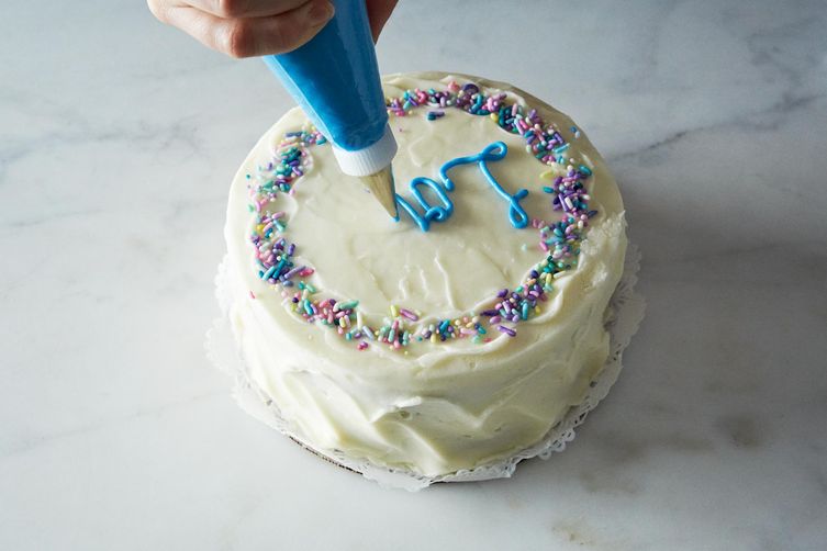 2014-0207_how-to-use-a-pastry-bag-147
