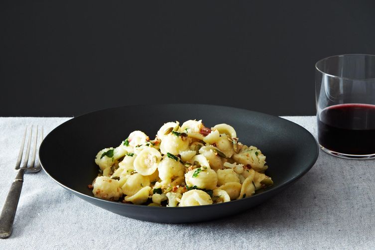 2014-0204_jenny_orecchiette-cauliflower-breadcrumbs-013