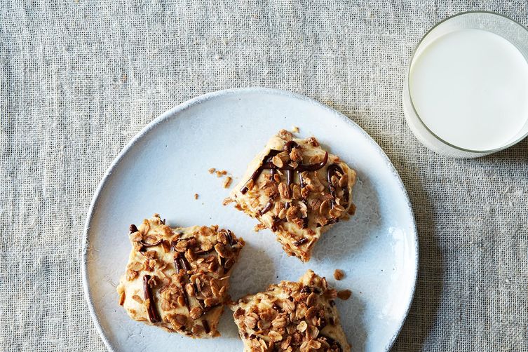 2014-0218_jenny_granola-peanut-butter-icebox-bars-018