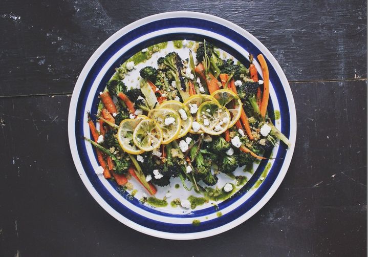Roasted-broccoli-carrot-salad-2-1024x715