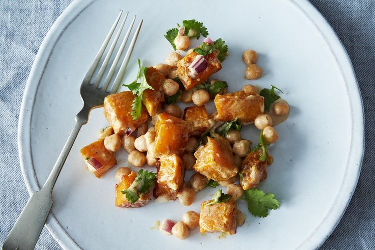 2014-0103_genius_butternut-squash-salad-tahini-480