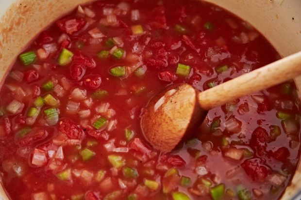 Buffalo-Style Quinoa Chili