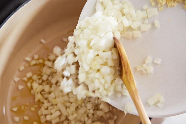 Caul-do Verde (Portuguese Caldo Verde with Cauliflower)