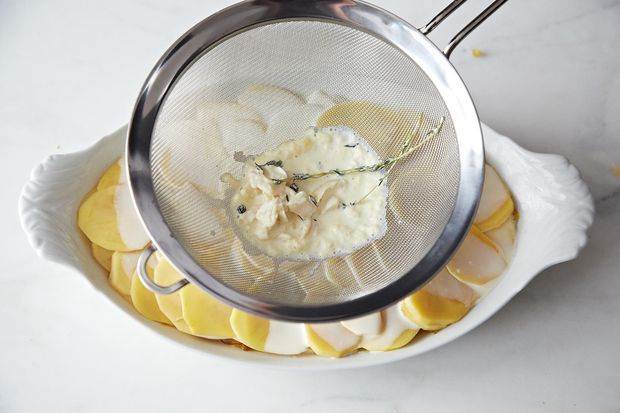 Scalloped Potatoes with Caramelized Onions