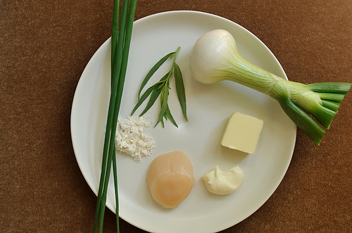Seared Scallops with Spring Onion and Tarragon Cream