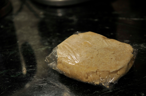 Rhubarb Curd Shortbread