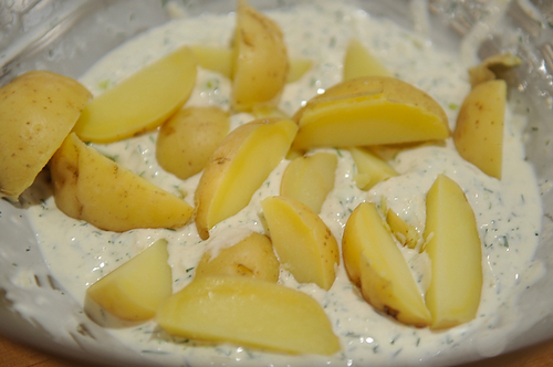 Horseradish Dill Potato Salad