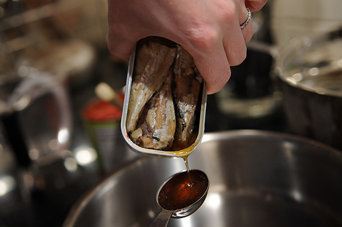 Linguine with Sardines, Fennel & Tomato
