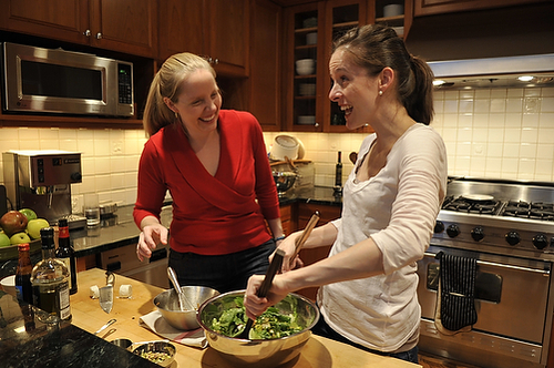 Arugula, Pear and Goat Cheese Salad with Pomegranate Vinaigrette