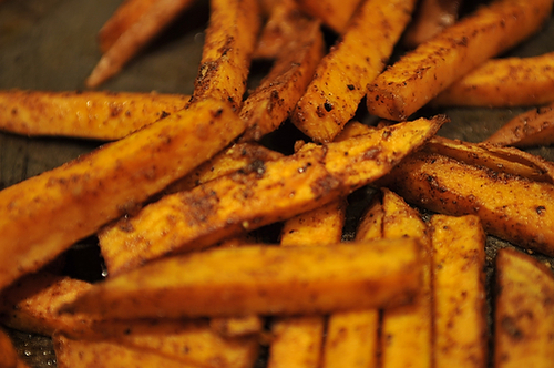 Southwestern Spiced Sweet Potato Fries with Chili-Cilantro Sour Cream