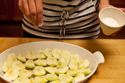 Judy Rodgers' Roasted Applesauce (and Savory Apple Charlottes)