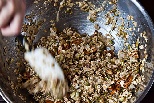 Nekisia Davis' Olive Oil and Maple Granola