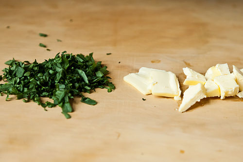 Molly Stevens' Sweet Braised Whole Scallions