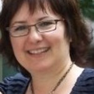Lynne Leslie