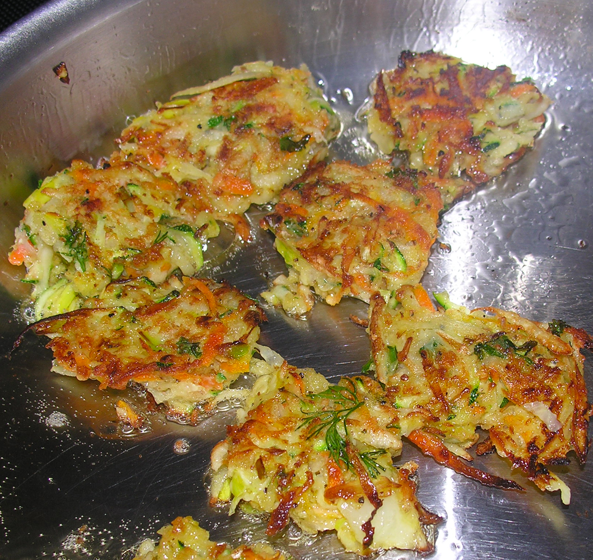 Mini ginger latkes with dipping sauce recipe on