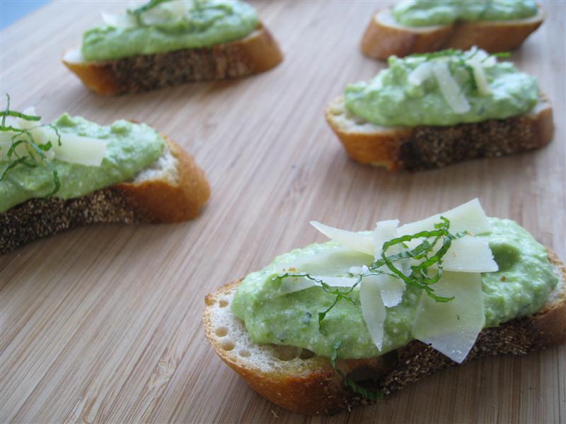 Spring Pea and Ricotta Crostini