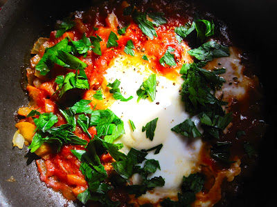 Shakshouka (Spicy Tomato Sauce Poached Eggs)