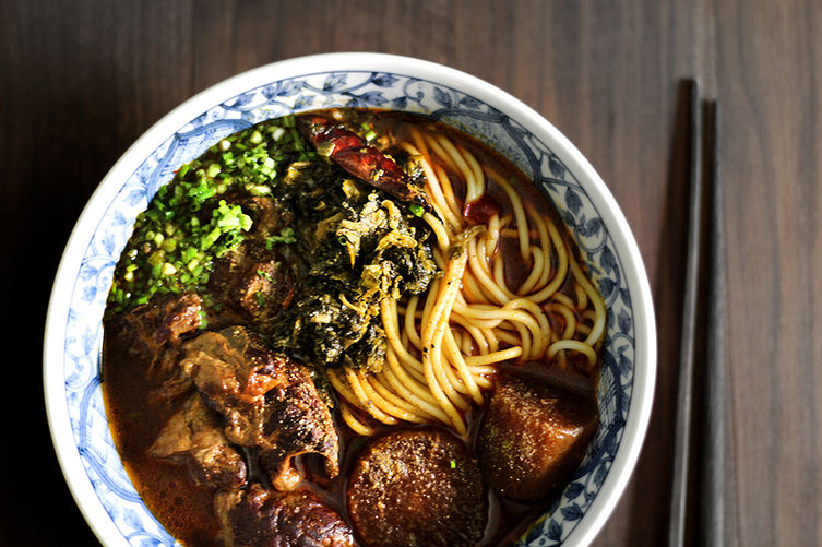Taiwanese beef noodle soup niu-rou-mian