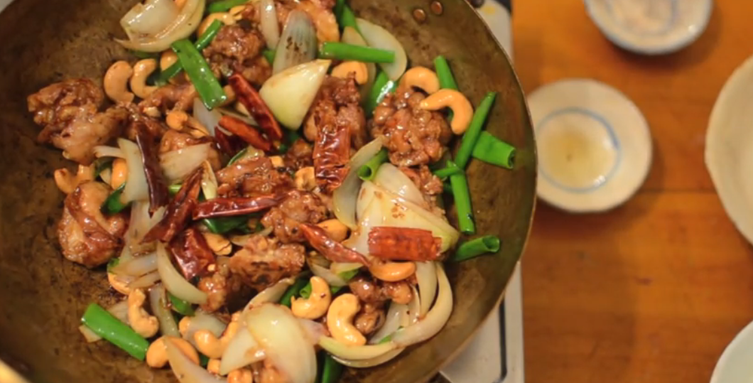 STIR FRY OF CHICKEN AND CASHEW NUTS ( ???????????????????????? ) recipe