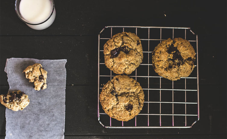 Oat and chocolate Chip Cookies