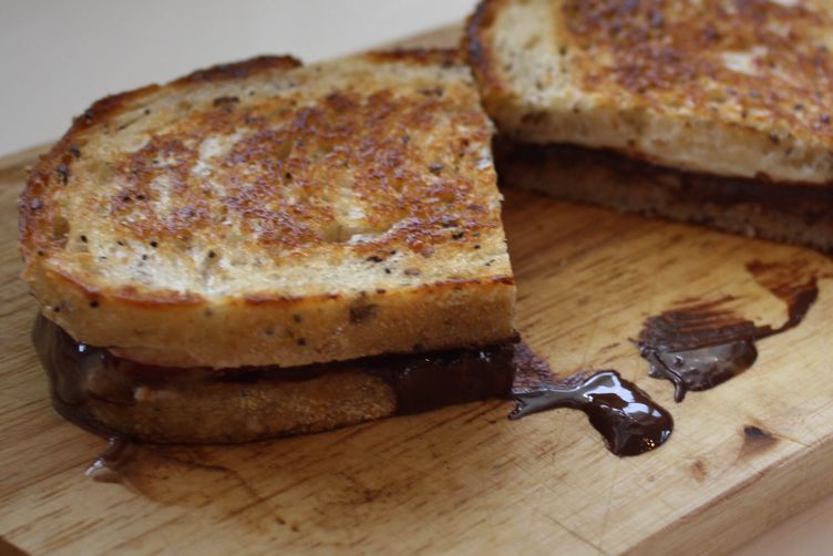 S'More Grilled Cheese Please!