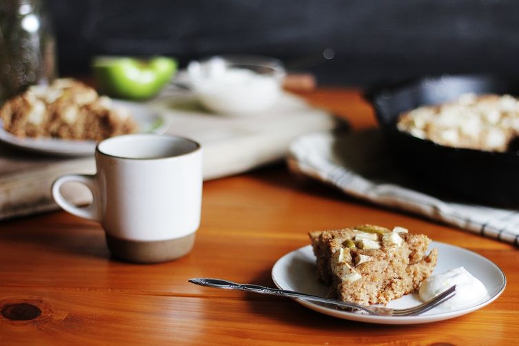 Apple Yogurt Breakfast Cake