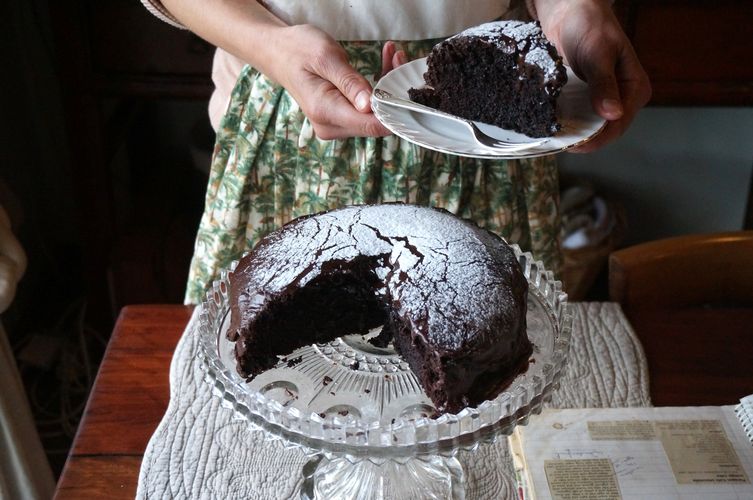 One Bowl Chocolate Cake