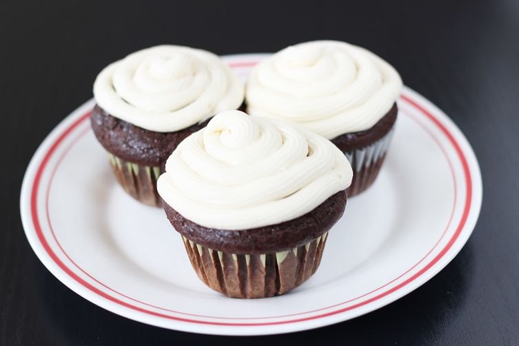 Chocolate Cupcake w/ Buttercream Frosting