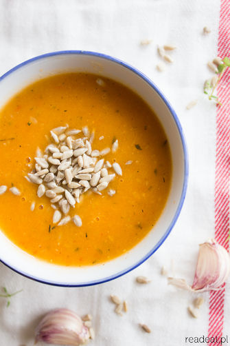Roasted tomato and zucchini soup