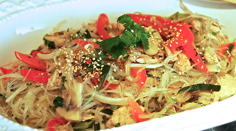 Super Easy Chicken Pad Thai