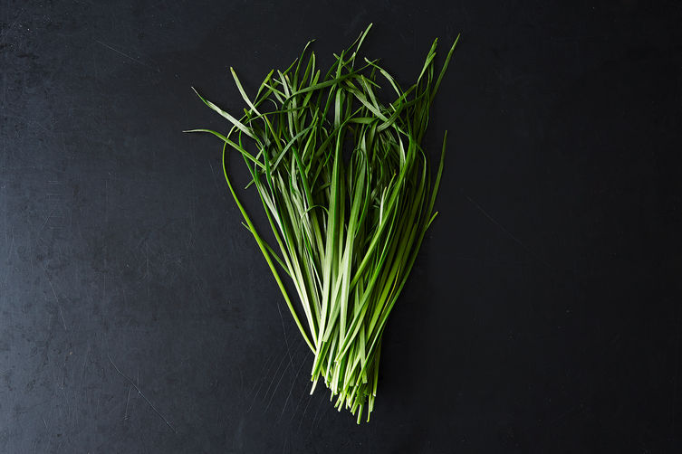 D_and_d_garlic_chives_food52_mark_weinberg_14-05-27_0010