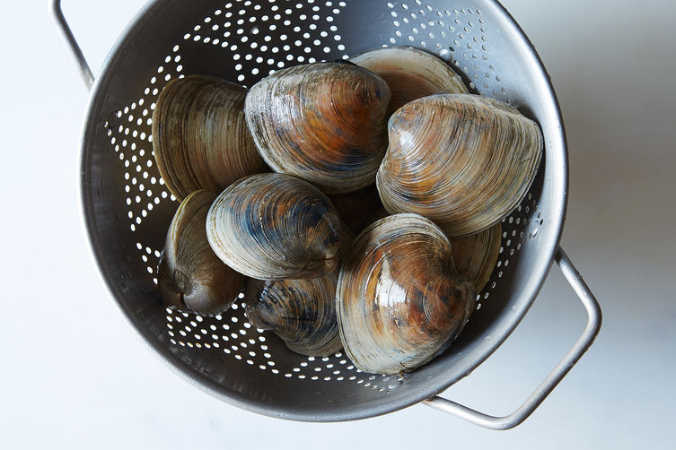 All-about-clams_food52_mark_weinberg_14-07-01_0427