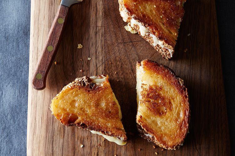Genius-grilled-cheese_food52_mark_weinberg_14-05-13_0548