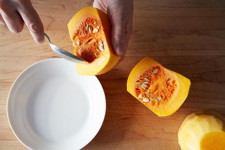 5 Ways to Use Squash Seeds