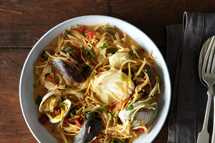 How to Make Fideos without a Recipe