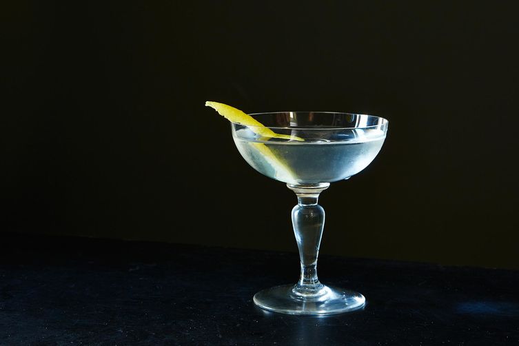 How to Make a Vesper Martini