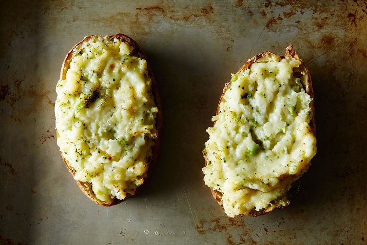 Baked Potatoes Stuffed with Broccoli and Cheddar Cheese