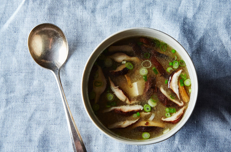 How to Make Miso Soup Without a Recipe